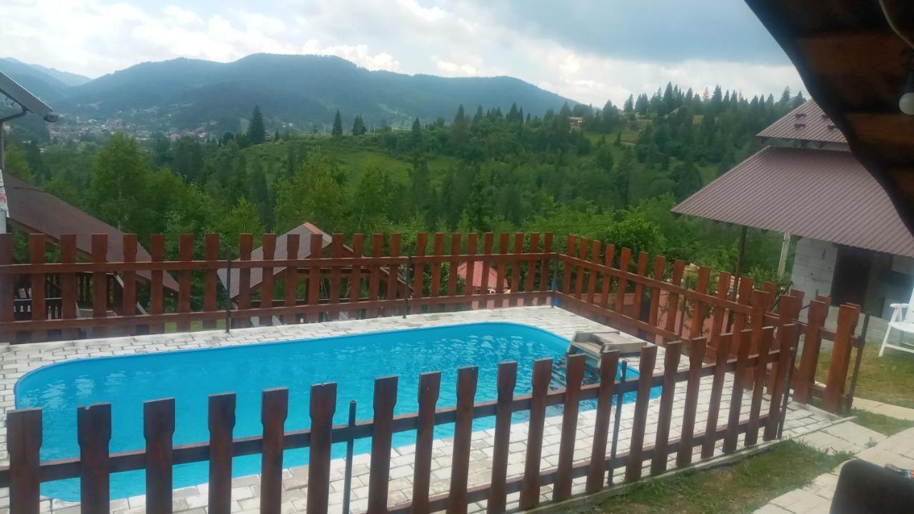 Біля Лісу Шале З Двома Спальнями Slavske Esterno foto