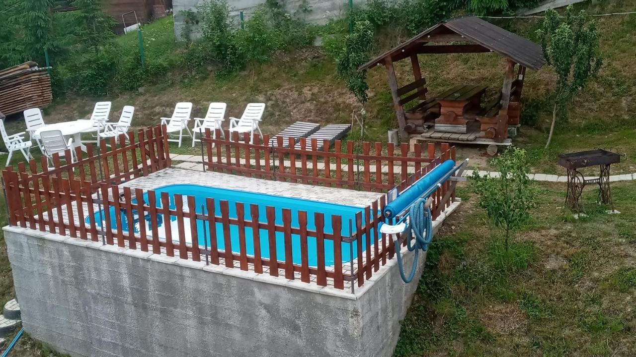 Біля Лісу Шале З Двома Спальнями Slavske Esterno foto